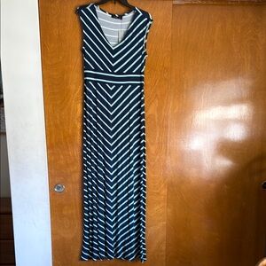 Apt. 9 Blue and Green V-Neck Sheath Maxi Dress